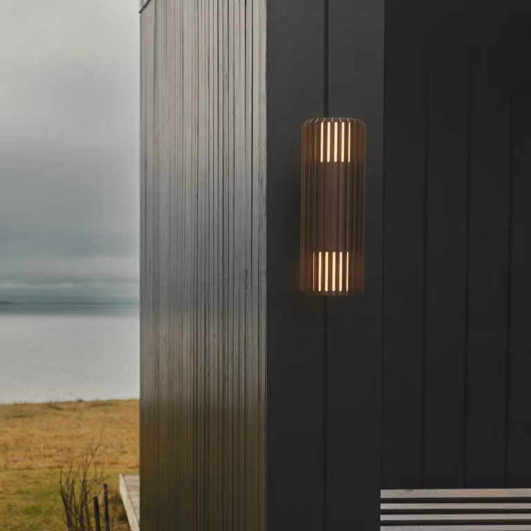 Aplique de pared exterior Nordlux Aludra Double marrón, resistente al agua salada y regulable, de aluminio y plástico con iluminación up/down para jardín