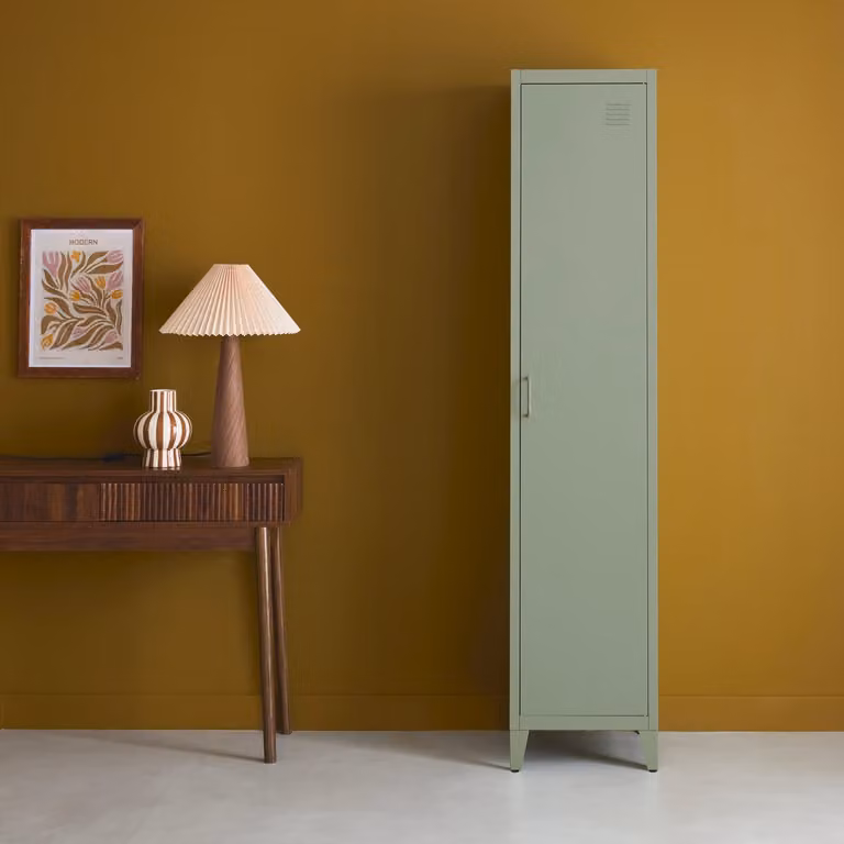 Armario de dormitorio industrial SWEEEK en metal verde mate con puertas batientes An/P/Al: 38 x 38 x 180 cm