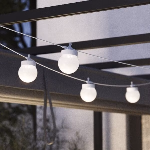 Guirnalda de luces LED Blooma color blanco cálido de 12 m con protección IP44