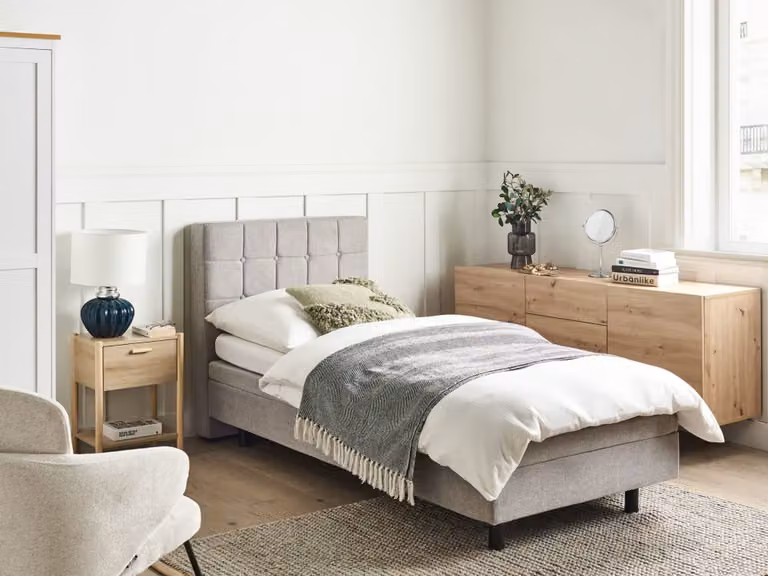 Cama individual tapizada Beliani en gris con diseño minimalista, An/P: 80 x 200 cm
