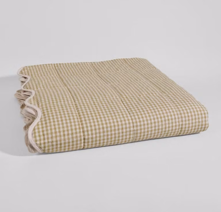 Colcha reversible con motivo vichy de Maison du Monde en beige, blanco y rosa, An/P: 240 x 220 cm