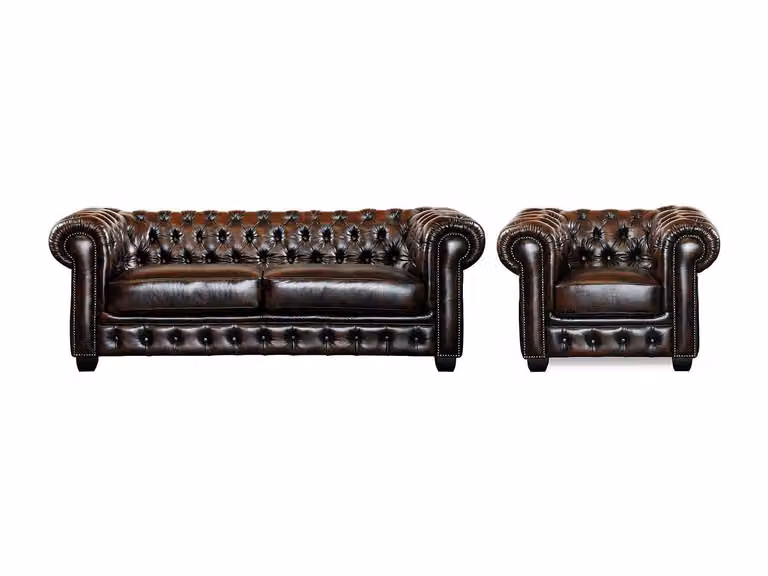 Conjunto de sofá Chesterfield Brenton de 3 plazas, sillón y otomano en piel de búfalo color marrón con estructura de madera sólida de Vente-Unique