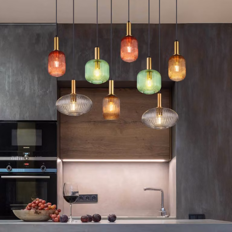 Lámpara colgante Normy de Globo Lighting en multicolor y dorado, con diseño de esfera de cristal y metal, atenuable y compatible con 8 bombillas E27, Al x An x P: 125 x 48 x 125 cm