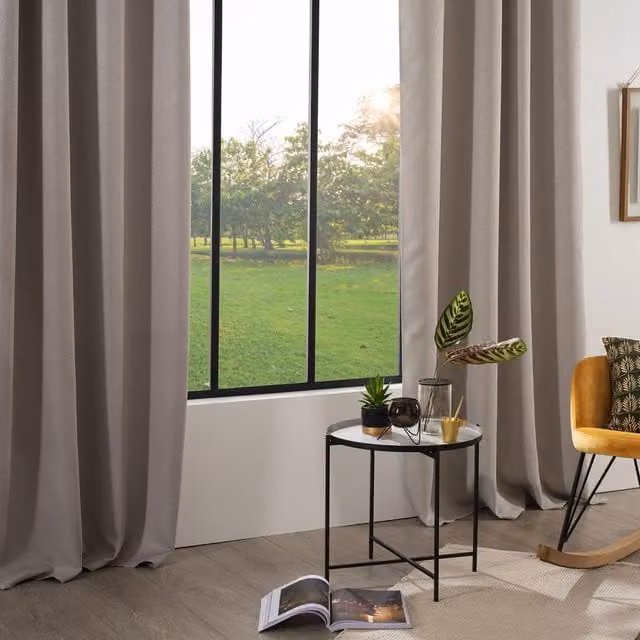 Cortina Blackout Atmosphera con diseño floral de hojas en color beige, An/Al: 140 x 260 cm