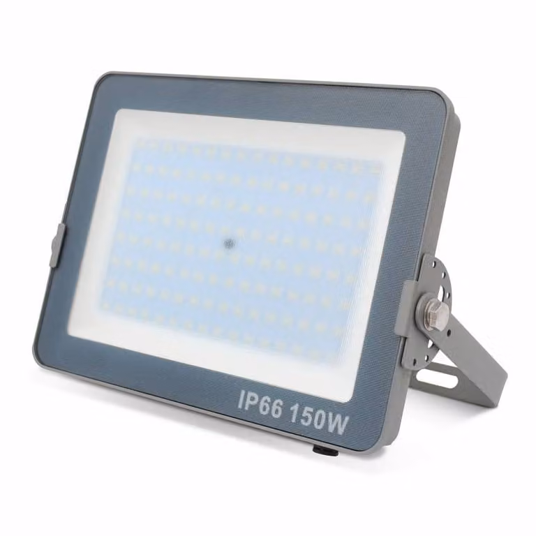 Proyector LED Osram Floodlight de 150W para jardín en color blanco cálido y gris