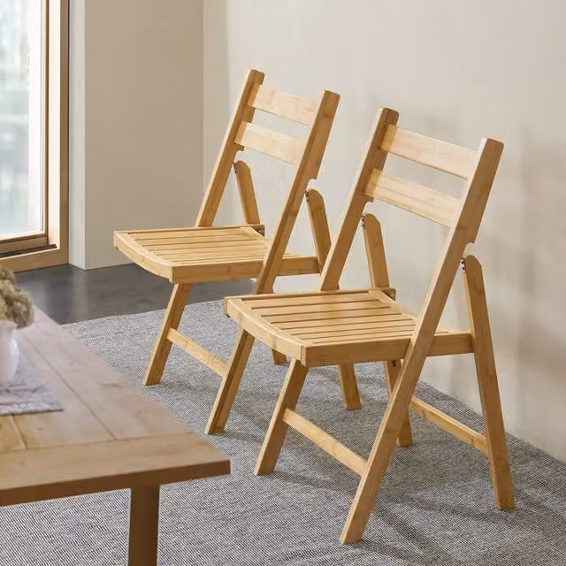 Juego de 2 sillas plegables de bambú en color natural para interiores en.casa Al x An x P: 78 x 45 x 40 cm