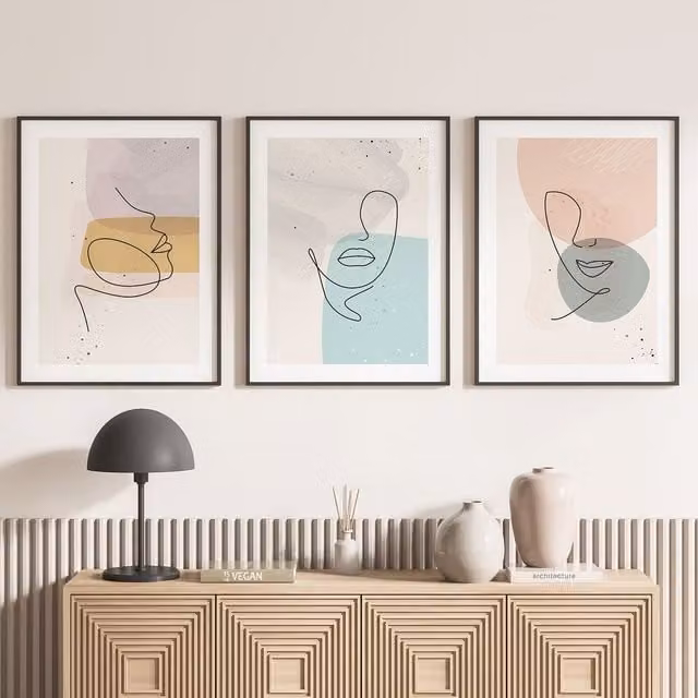 Juego de 3 pósteres tríptico abstractos de Lumaléa con rostros en colores negro, blanco y multicolor, An/Al: 21 x 29,7 cm