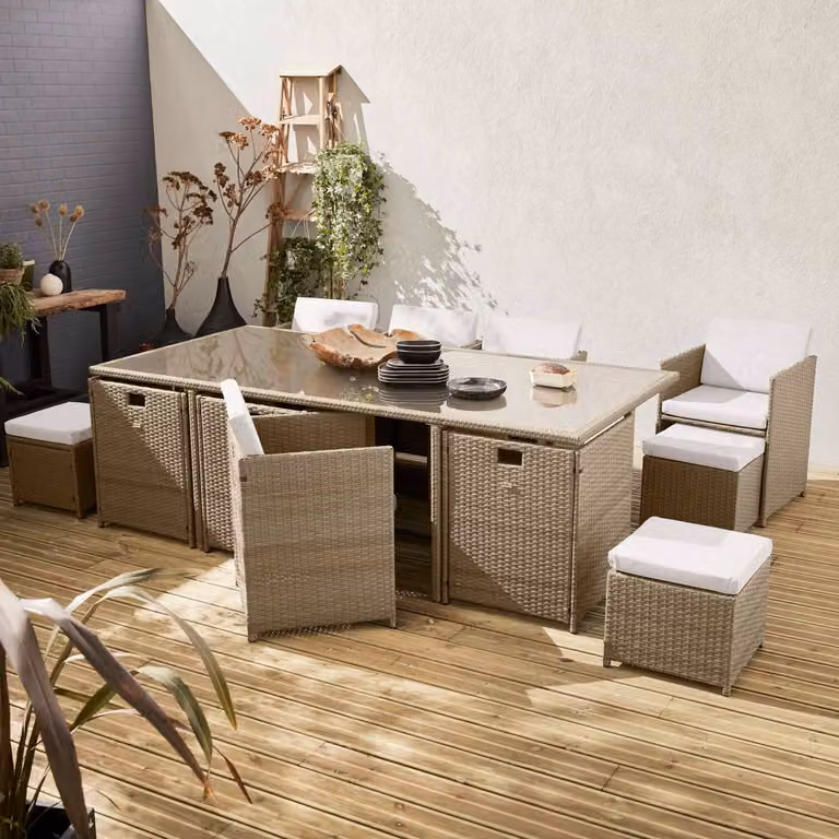 Mesa de jardín rectangular de SWEEEK con tapa de cristal y acabado en polirrattan, capacidad para 12 personas, Beige, An/P/Al: 222 x 110 x 73 cm