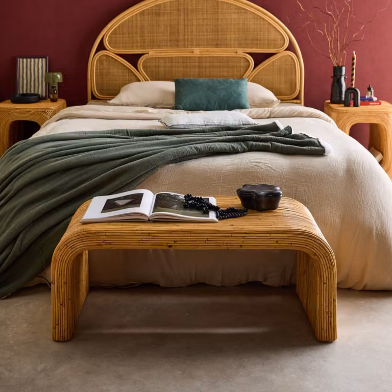 Banco de final de cama de estilo étnico SWEEEK en ratán natural, color beige y arena, An/P/Al: 110 x 45 x 40 cm