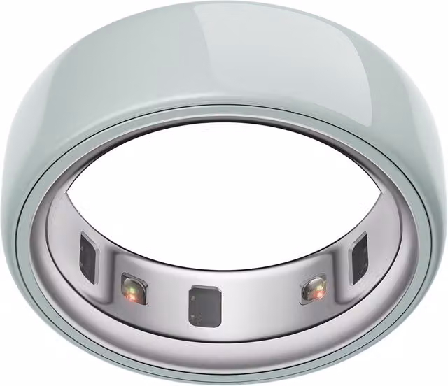 Anillo inteligente Oura Ring Gen4 de cerámica en color verde claro con seguimiento del sueño y frecuencia cardíaca