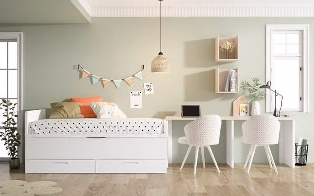Conjunto de dormitorio juvenil Mio El Corte Inglés con dos camas, dos cajones y cabecero lateral izquierdo alto en color blanco