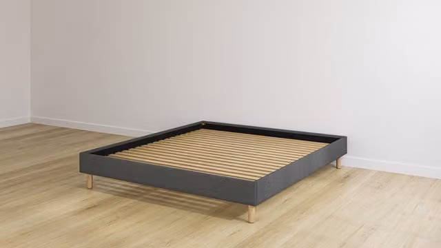 Cama Emma Original de color gris con estructura tapizada de 135 x 190 cm