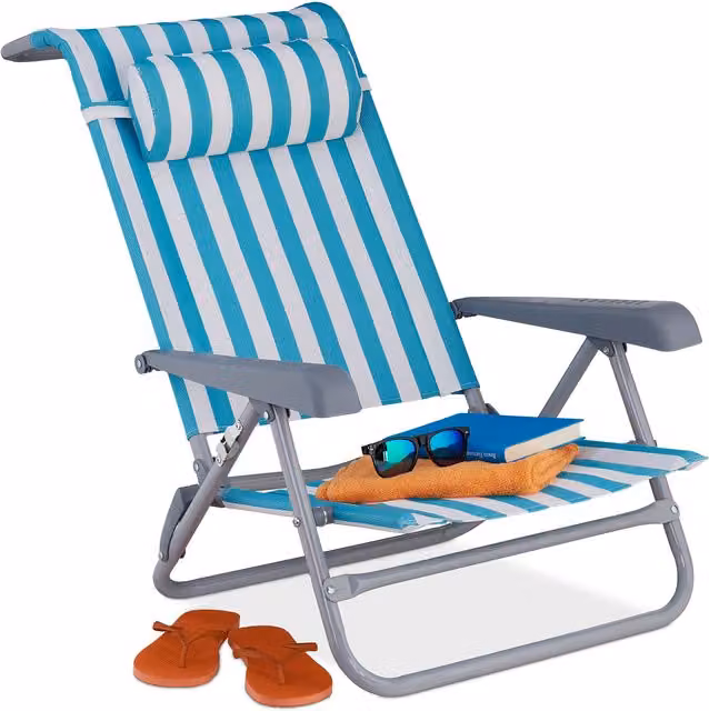 Tumbona de playa y piscina plegable Relaxdays con 8 posiciones regulables, reposacabezas, reposabrazos y abridor de botellas, diseño de rayas azul y blanco