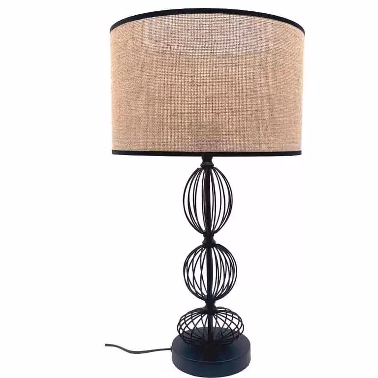 Lámpara de sobremesa moderna con esferas de Decorshopping Muebles en negro, beige y marrón con pantalla de tejido