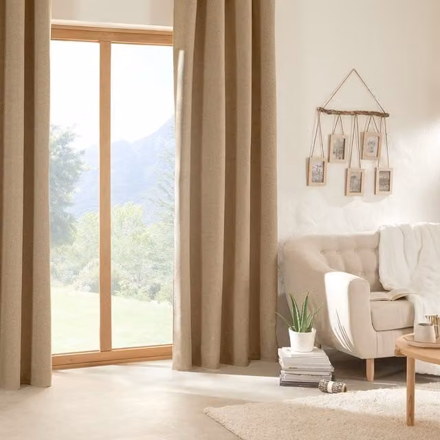 Cortina opaca aislante térmica y acústica Atmosphera Soana color beige An/Al: 140 x 260 cm