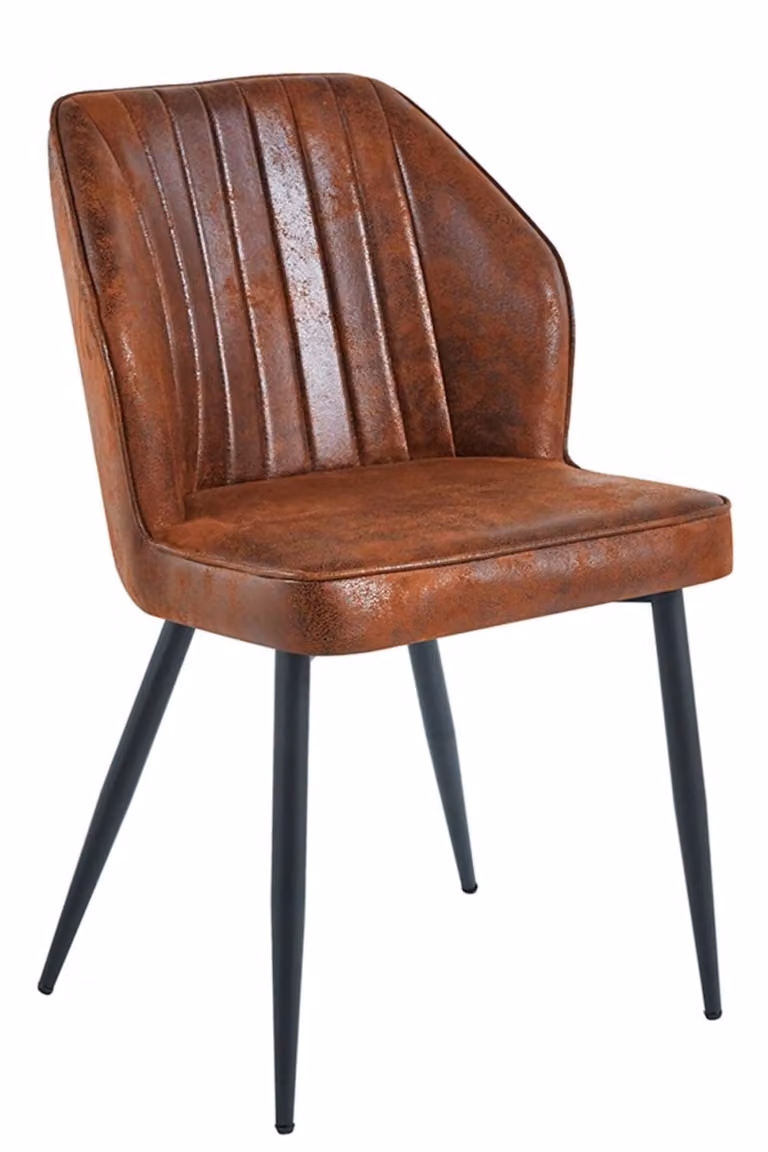Silla de estilo boho en polipiel color marrón de Regalos Miguel