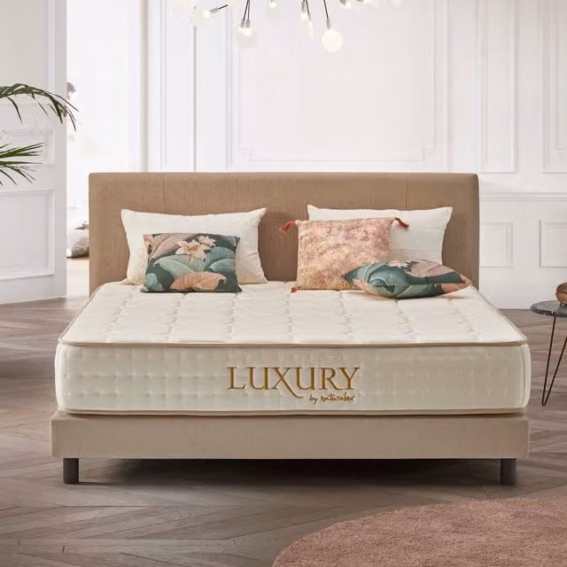 Colchón híbrido Luxury de Naturalex en color blanco, con muelles ensacados, espuma viscoelástica HR y blue latex, de 7 zonas y reversible, An/P: 140 x 190 cm, Altura: 26 cm