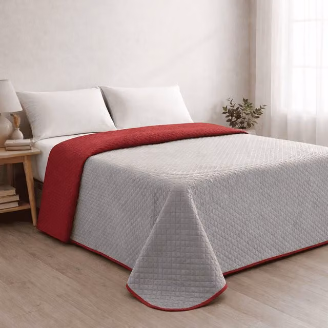 Colcha reversible acolchada Donegal Collections bicolor gris y rojo para cama de 105 cm