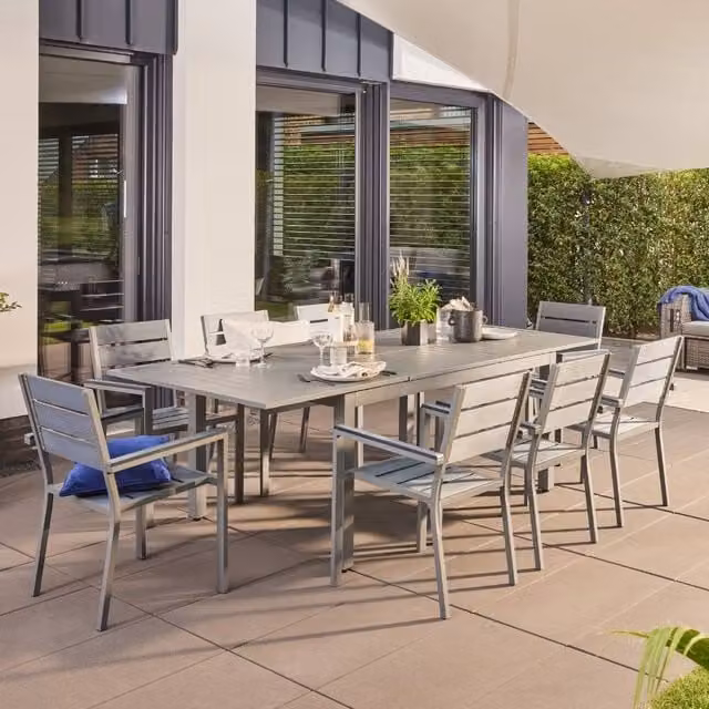 Conjunto de comedor de jardín extensible Home Deluxe CASA MADERA gris con 4 sillas An/P: 160/240 x 100 cm