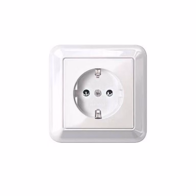 Enchufe SCHUKO Merten modelo StK MEG2301-1219 con placa completa en color blanco polar brillante
