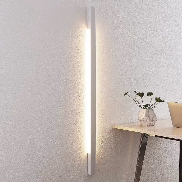 Aplique de pared LED Arcchio de aluminio blanco para pasillos con iluminación up/down y luz blanca cálida